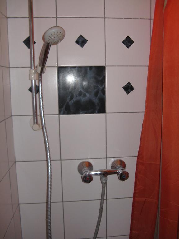 Karpati Motel Budapest Room photo